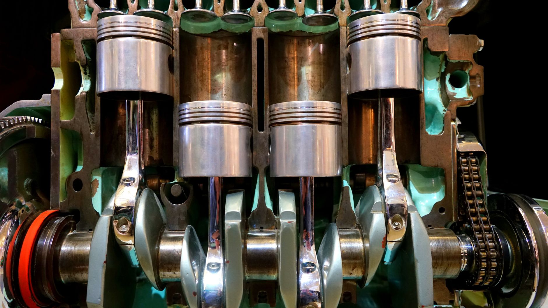 moteur ancien pistons