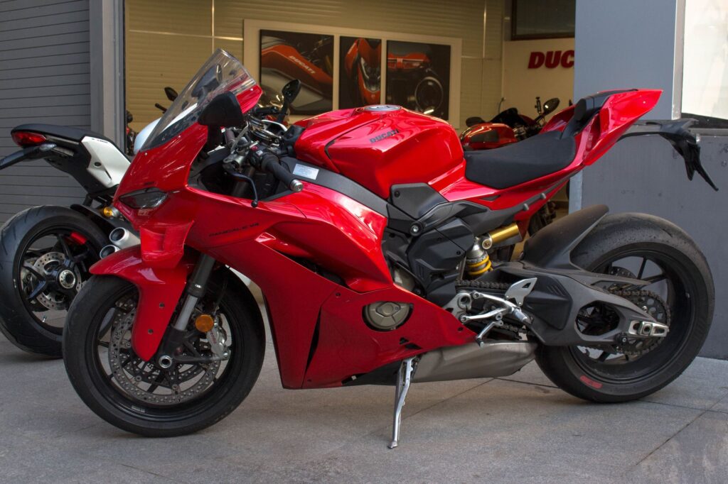 moto sportive A2
